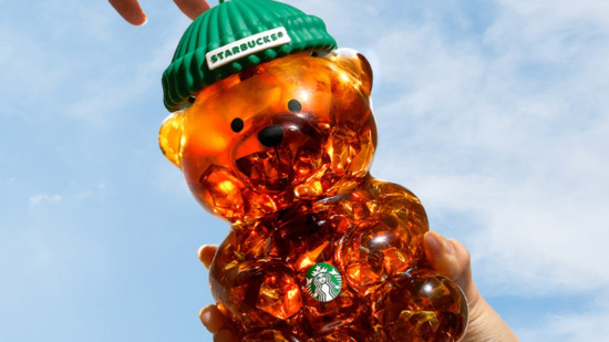 Tout le monde se l&rsquo;arrache : la tasse de cette c&eacute;l&egrave;bre enseigne vendue en quantit&eacute; limit&eacute;e &agrave; Lyon