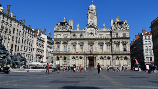 Pourquoi plusieurs syndicats appellent &agrave; manifester &agrave; Lyon pour l&rsquo;Iran ce samedi