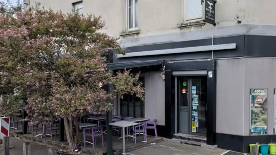 V&eacute;nissieux : un restaurant pris pour cible par six tirs, une victime l&eacute;g&egrave;rement bless&eacute;e