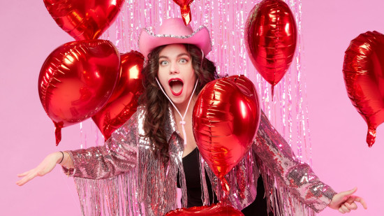 L&rsquo;humoriste Mahaut de passage &agrave; Lyon : "J&rsquo;ai h&acirc;te de foutre le bordel &agrave; la Bourse du Travail"