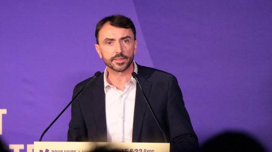 "S'il devient maire de Lyon, il va se cacher quand les gens auront des choses à lui dire ?" : Grégory Doucet tacle "l'invisibilité" de Jean-Michel Aulas "S'il devient maire de Lyon, il va se cacher quand les gens auront des choses à lui dire ?" : Grégory Doucet tacle "l'invisibilité" de Jean-Michel Aulas