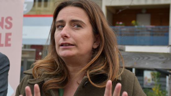 "Cette victoire &agrave; Lyon, on va l'arracher" : Marine Tondelier per&ccedil;oit une "remontada" de Gr&eacute;gory Doucet sur Jean-Michel Aulas