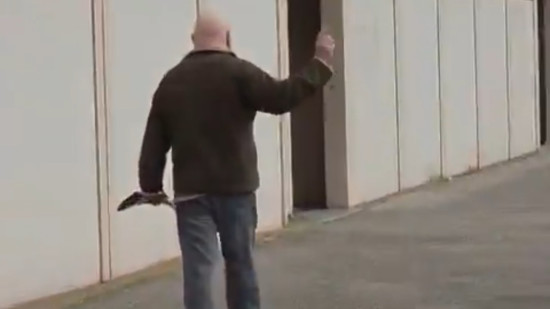 Une dispute de voisinage d&eacute;g&eacute;n&egrave;re &agrave; Lyon : un homme arm&eacute; d&rsquo;un fusil de chasse s&egrave;me la panique en pleine rue