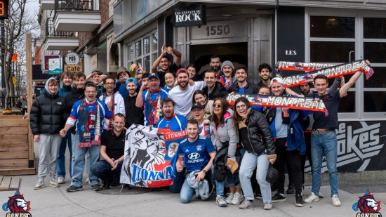 OL : rencontre avec les supporters du bout du monde