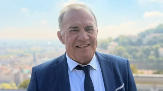 L'obsession anti-voiture de Doucet et Bernard est la plus grande escroquerie politique de l'histoire de Lyon