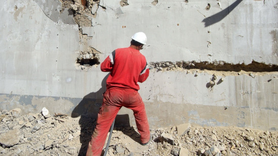 Plus de 85 millions d&rsquo;euros redress&eacute;s en 2025 en Rh&ocirc;ne-Alpes, le BTP champion du travail dissimul&eacute;