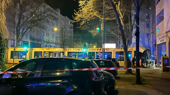 Accident mortel &agrave; Villeurbanne : en tentant de fuir la police, une voiture percute un tramway et le fait d&eacute;railler