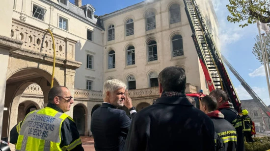 "On n'a pas le droit de les laisser tout seul" : Laurent Wauquiez annonce une aide de la R&eacute;gion pour les Chartreux victimes d'un incendie