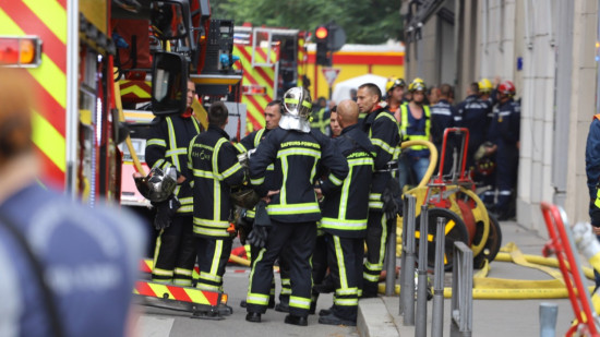 Des dizaines de pompiers d&eacute;ploy&eacute;s en centre-ville de Lyon : ce que l&rsquo;on sait