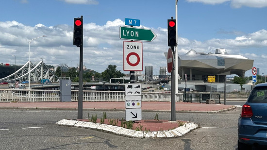 Les ZFE supprim&eacute;es officiellement par les d&eacute;put&eacute;s ce mardi ? La M&eacute;tropole de Lyon pourrait avoir le choix