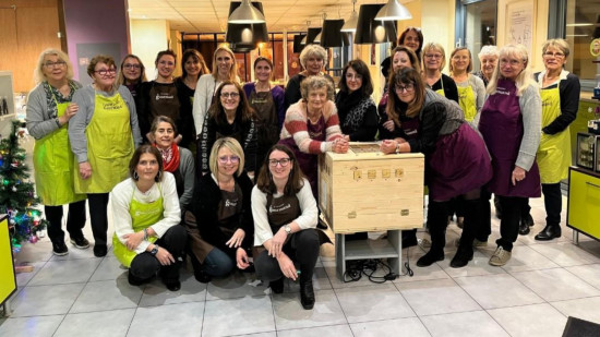 Pr&egrave;s de Lyon : un loto g&eacute;ant organis&eacute; par ces conjointes de sapeurs-pompiers pour les enfants malades