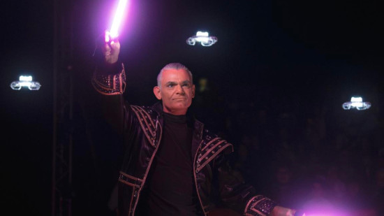 En plein spectacle au cirque Pinder, un drone fonce dans le public &agrave; Lyon : un bless&eacute;