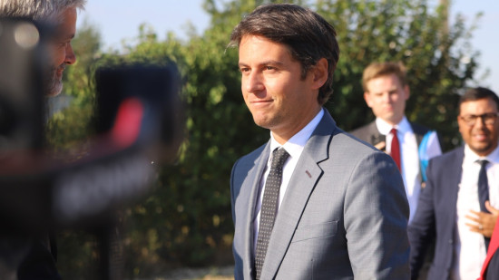 Gabriel Attal attendu dans le Rh&ocirc;ne ce mardi, entre d&eacute;placements officiels et rendez-vous politique