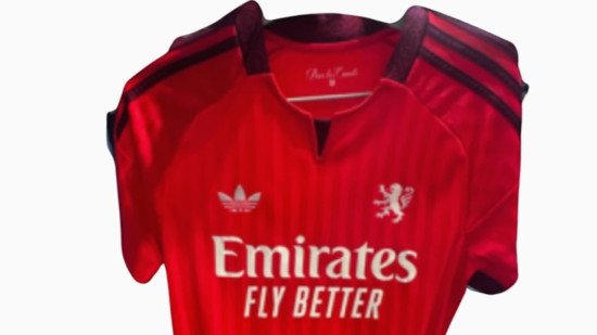 Le maillot ext&eacute;rieur 2026-2027 de l'OL a-t-il fuit&eacute; ?