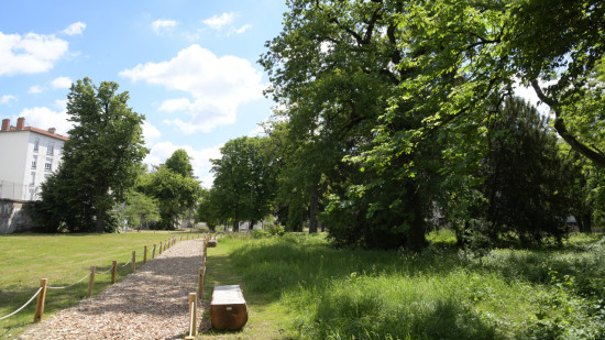 Longtemps fermé, le parc du Château des Mères ouvre au public à Lyon Longtemps fermé, le parc du Château des Mères ouvre au public à Lyon