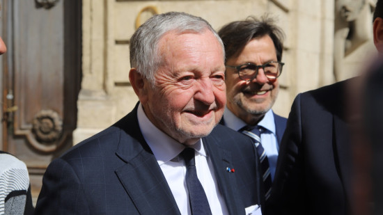 Piscines ferm&eacute;es, canicule : Jean-Michel Aulas relance la bataille contre la mairie de Lyon
