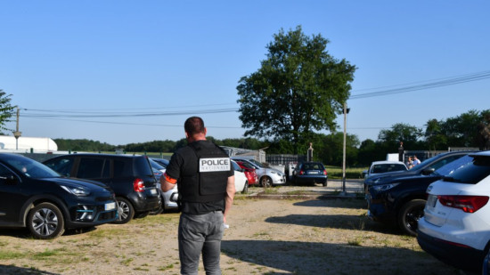 Ils proposaient un parking "low cost" pr&egrave;s de Saint-Exup&eacute;ry : la police d&eacute;mant&egrave;le un syst&egrave;me clandestin