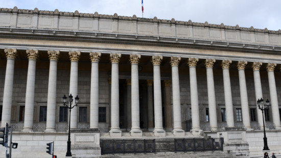 Grenoble : un magistrat de la cour d&rsquo;appel de Lyon d&eacute;c&egrave;de apr&egrave;s une chute de plusieurs &eacute;tages