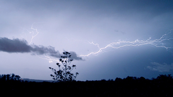 Le temps va basculer : Lyon et le Rh&ocirc;ne plac&eacute;s en vigilance orange pour des orages violents