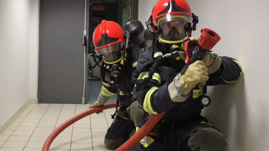Chassieu : une fuite d&rsquo;azote liquide mobilise une vingtaine de pompiers sp&eacute;cialis&eacute;s