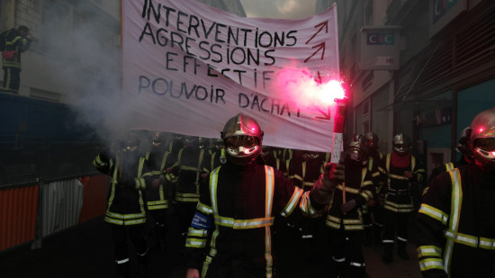 Pompiers du Rh&ocirc;ne : apr&egrave;s un &eacute;t&eacute; &eacute;prouvant, le syndicat SUD menace d&rsquo;une gr&egrave;ve illimit&eacute;e