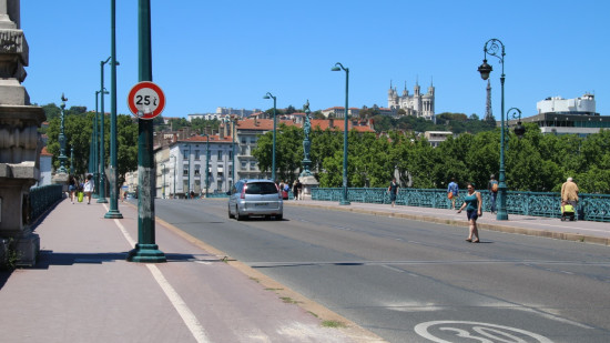 Pont de l’Université à Lyon : le projet de rénovation qui ne passe pas chez les cyclistes Pont de l’Université à Lyon : le projet de rénovation qui ne passe pas chez les cyclistes