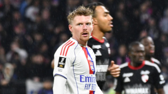 Ce joueur de l&rsquo;OL joue malgr&eacute; un probl&egrave;me persistant au genou