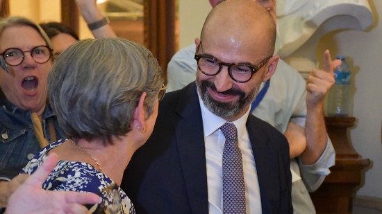 S&eacute;natoriales dans le Rh&ocirc;ne : S&eacute;bastien Michel en t&ecirc;te, la gauche perd un si&egrave;ge &agrave; cause de Bruno Bernard