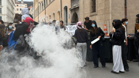 Mobilisation lyc&eacute;enne &agrave; Lyon : 41 &eacute;tablissements touch&eacute;s, 38 interpellations et 15 bless&eacute;s, la pr&eacute;fecture appelle au calme