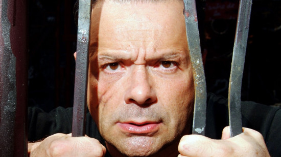 Thierry Ehrmann condamn&eacute; &agrave; quatre mois de prison ferme pour des menaces de mort contre un maire pr&egrave;s de Lyon