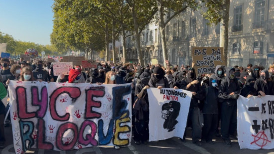 Mobilisation lyc&eacute;enne &agrave; Lyon : 20 000 manifestants, 11 bless&eacute;s lors d'incidents en marge du cort&egrave;ge