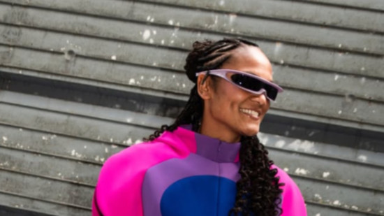 La capitaine d'OL Lyonnes, Wendie Renard, des terrains de foot aux d&eacute;fil&eacute;s de mode