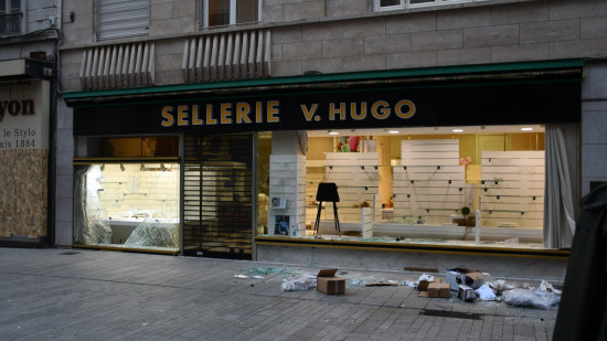 Lyon : une cagnotte solidaire lanc&eacute;e pour aider les commer&ccedil;ants pill&eacute;s de la Presqu&rsquo;&icirc;le