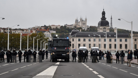 24 octobre &agrave; Lyon : la pr&eacute;fecture &eacute;galise dans son match avec les casseurs