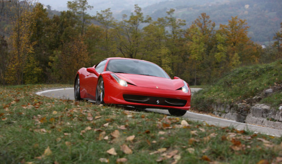 Course-poursuite après le vol d’une Ferrari dans l’Ain