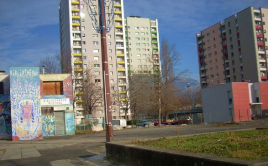 Un Lyonnais impliqué dans un fait divers sanglant à Grenoble Un Lyonnais impliqué dans un fait divers sanglant à Grenoble