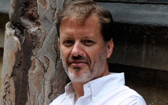 Le Goncourt 2011 Alexis Jenni a reçu la médaille de la Ville de Lyon