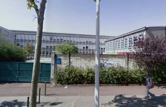 La grève se poursuit au collège Mermoz dans le 8e arrondissement