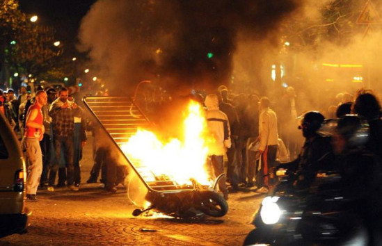 Prison ferme pour des casseurs lyonnais d'Algérie-Egypte