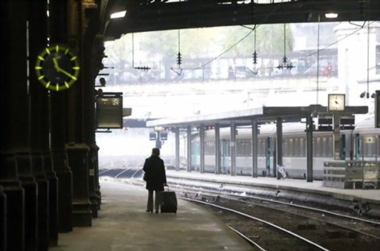 Le trafic reste perturbé ce week-end à la SNCF Le trafic reste perturbé ce week-end à la SNCF