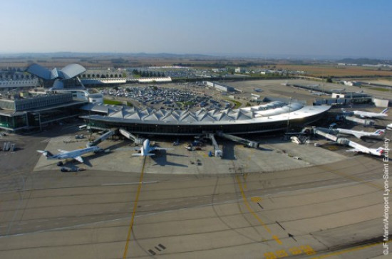 L'aéroport Saint-Exupéry est à vendre