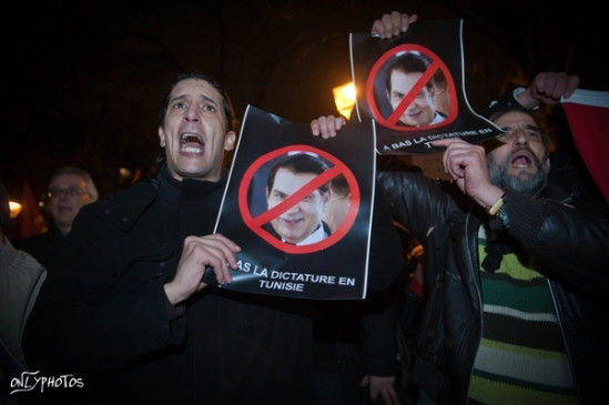 Lyon: manifestation pour l'Alg&eacute;rie et la Tunisie