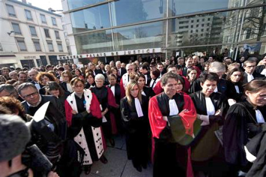 Le mouvement des magistrats se poursuit à Lyon jusqu'à demain