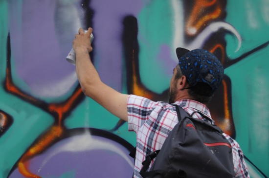 Quadragénaires, ils taguaient un mur à Lyon Quadragénaires, ils taguaient un mur à Lyon