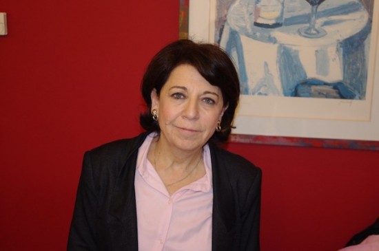 Corinne Lepage choisit l'école de commerce de Lyon pour être signataire du projet de DDHU