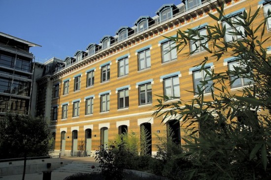 Deux étudiantes de Lyon III lancent une application smartphone pour réviser les cours de droit