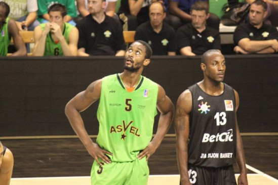 L'ASVEL déçoit à L'Astroballe L'ASVEL déçoit à L'Astroballe