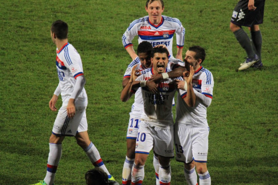 Lyon, fébrile, s’impose face à Toulouse (vidéo)