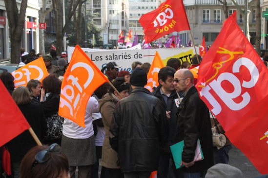 Les syndicats célèbrent à leur manière la fête nationale