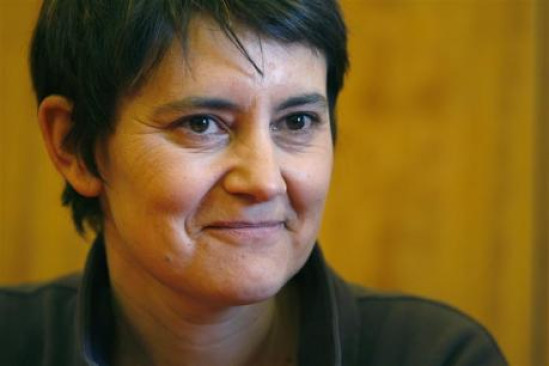 Nathalie Arthaud de Lutte ouvrière a réuni les 500 signatures Nathalie Arthaud de Lutte ouvrière a réuni les 500 signatures